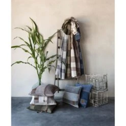 Knit Factory Roxx Gebreid Plaid - Woondeken - Groen|Olive - 160x130 Cm 10 Knit Factory Roxx Gebreid Plaid - Woondeken - Groen|Olive - 160x130 Cm -Meubels Voor Thuis 10099373