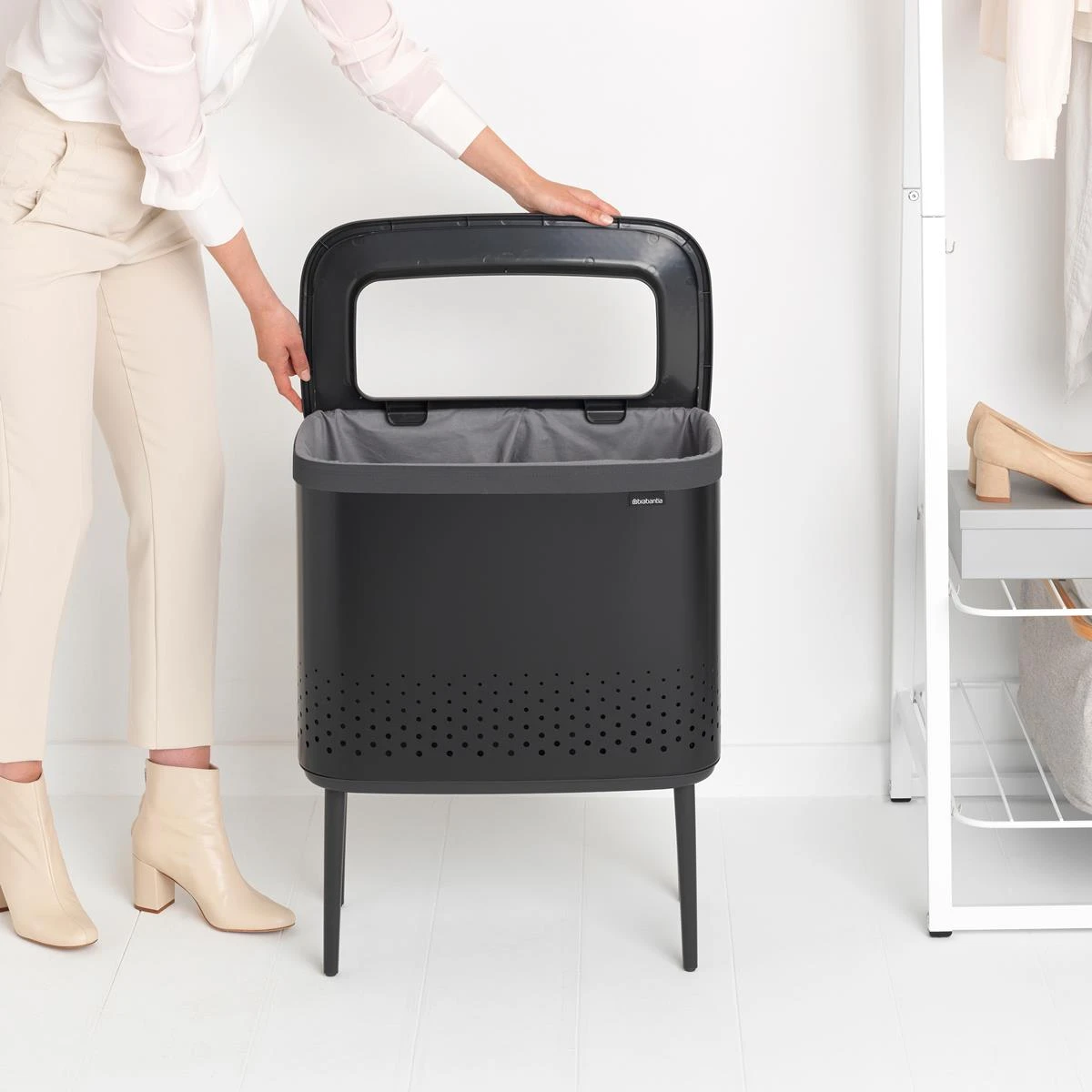 Brabantia Bo Wasbox 60 L - Mat Black 5 Brabantia Bo Wasbox 60 L - Mat Black - Afbeelding 3