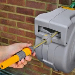 Hozelock AutoReel Wandslangenbox 10 M -Meubels Voor Thuis 10319219