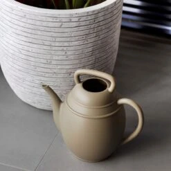 Xala Watering Chai Gieter 10 L - Olijfgrijs 7 Xala Watering Chai Gieter 10 L - Olijfgrijs -Meubels Voor Thuis 10433779