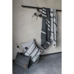 Knit Factory Yara Gebreid Plaid - Woondeken - Beige - 160x130 Cm 15 Knit Factory Yara Gebreid Plaid - Woondeken - Beige - 160x130 Cm -Meubels Voor Thuis 10630176