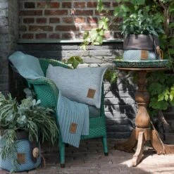 Knit Factory Lynn Gebreid Plaid - Woondeken - Zwart - 160x130 Cm 12 Knit Factory Lynn Gebreid Plaid - Woondeken - Zwart - 160x130 Cm -Meubels Voor Thuis 10675909