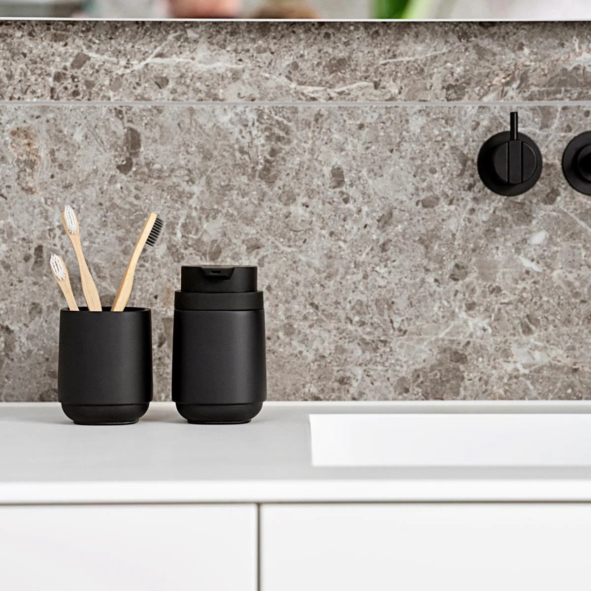 Zone Denmark Time Tandenborstelhouder - Zwart 5 Zone Denmark Time Tandenborstelhouder - Zwart - Afbeelding 3