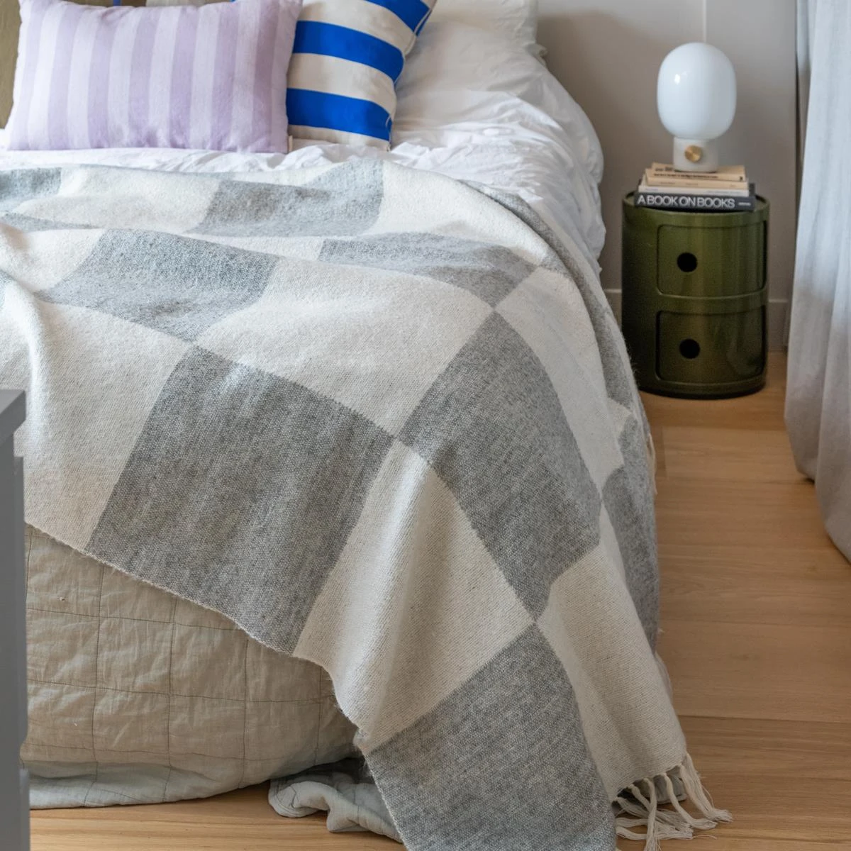 By FonQ Check Plaid 130 X 200 Cm - Lichtgrijs 9 By FonQ Check Plaid 130 X 200 Cm - Lichtgrijs - Afbeelding 7