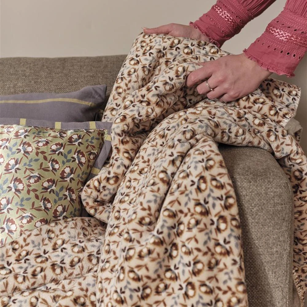 Kaat Amsterdam Felien Plaid 130 X 170 Cm - Natural 8 Kaat Amsterdam Felien Plaid 130 X 170 Cm - Natural - Afbeelding 6