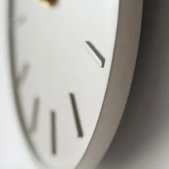 QUVIO Wandklok Beton Klassiek Met Slinger - Grijs -Meubels Voor Thuis 11156729