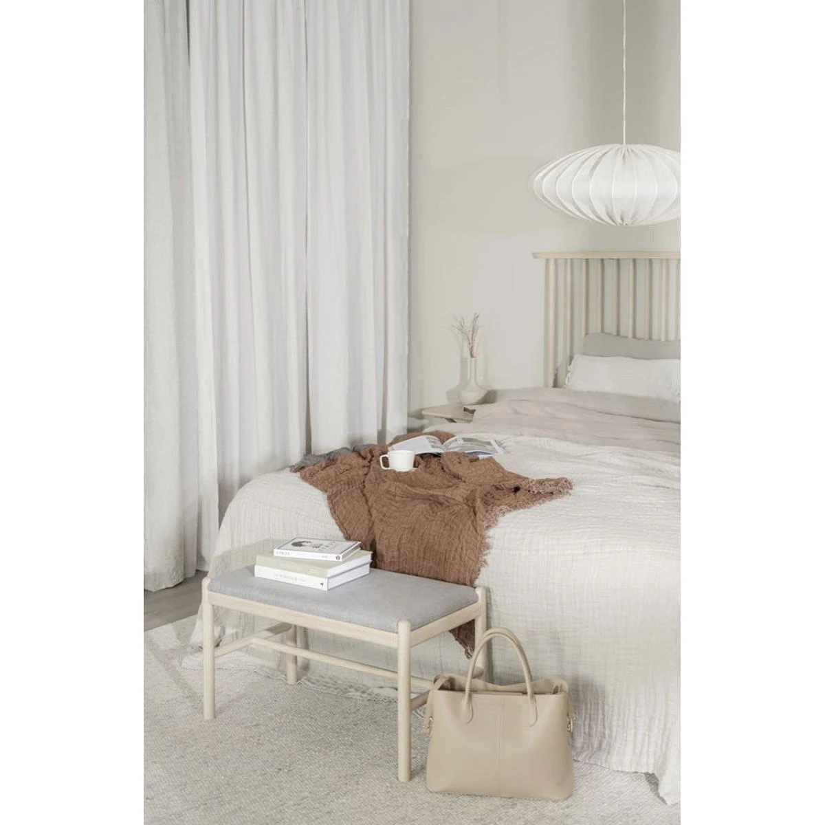 Rowico Home Milford Eikenhouten Bankje Whitewash - Met Zitkussen - 80 4 Rowico Home Milford Eikenhouten Bankje Whitewash - Met Zitkussen - 80 - Afbeelding 2