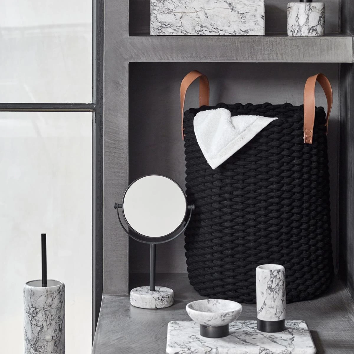 Aquanova Rudon Wasmand 43 L - Zwart 5 Aquanova Rudon Wasmand 43 L - Zwart - Afbeelding 3