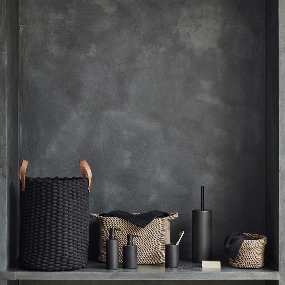 Aquanova Rudon Wasmand 43 L - Zwart 7 Aquanova Rudon Wasmand 43 L - Zwart - Afbeelding 5