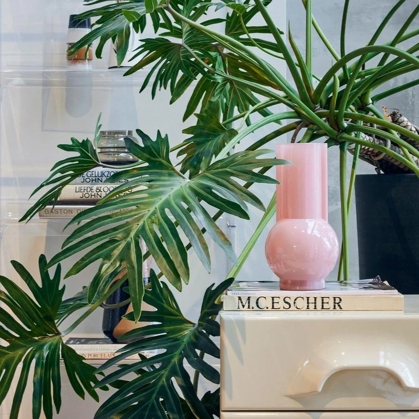 HKliving Vaas - Flamingo Pink H25 4 HKliving Vaas - Flamingo Pink H25 - Afbeelding 2