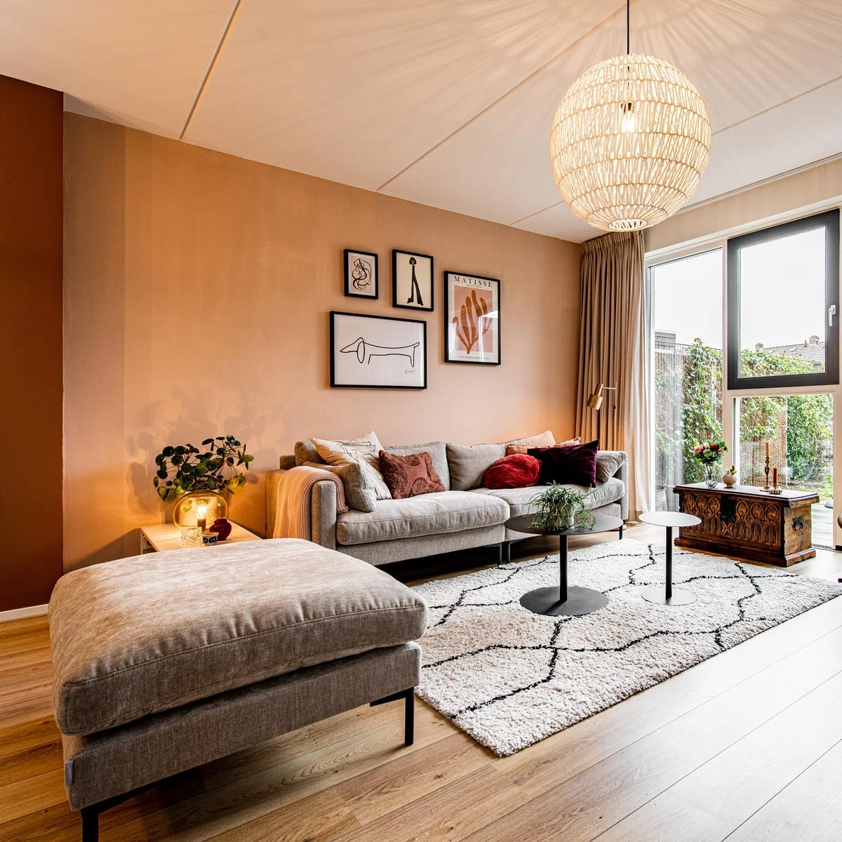 Zuiver Summer Hocker - Latte 4 Zuiver Summer Hocker - Latte - Afbeelding 2