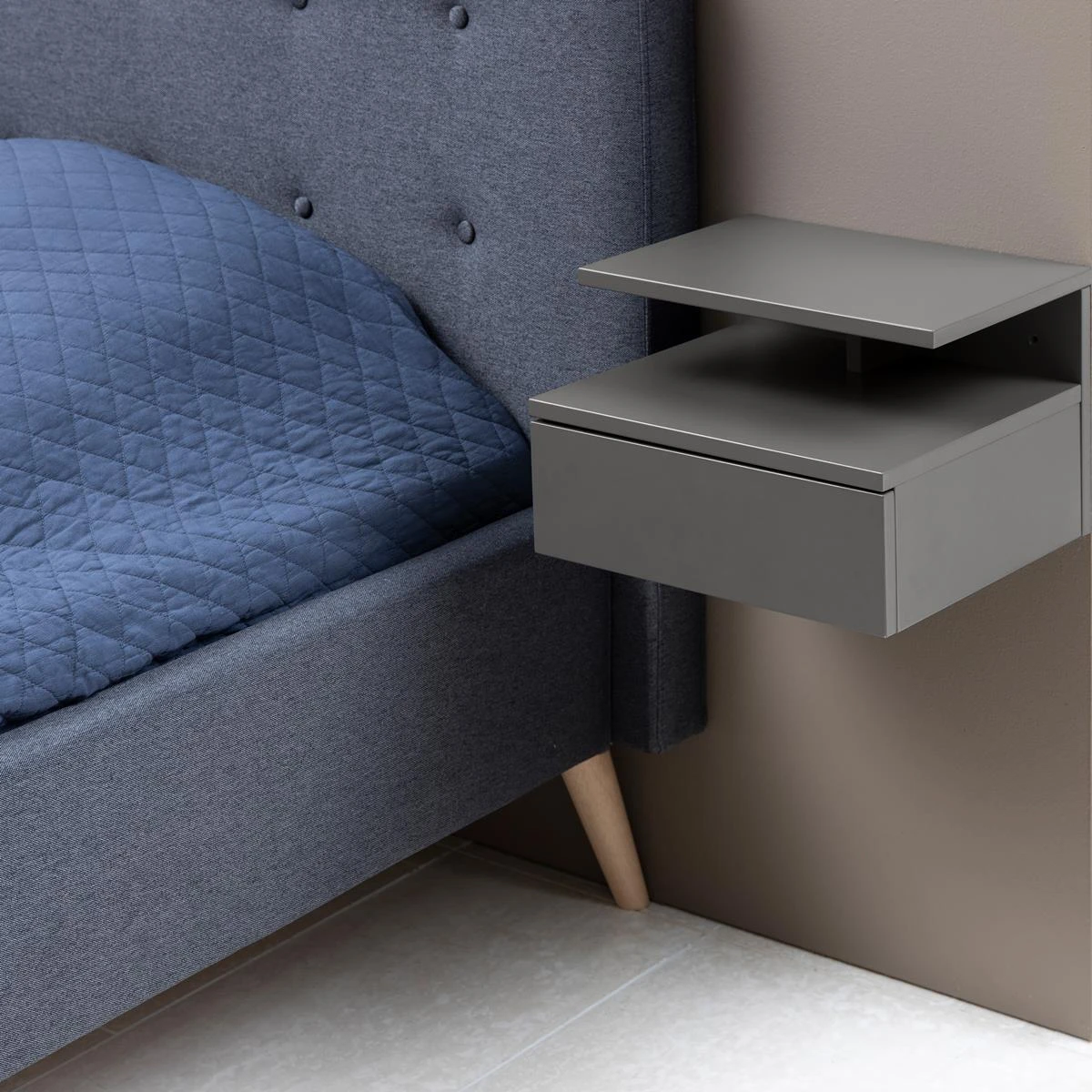 By FonQ Basic Zoey Nachtkastje - Grijs 11 By FonQ Basic Zoey Nachtkastje - Grijs - Afbeelding 9