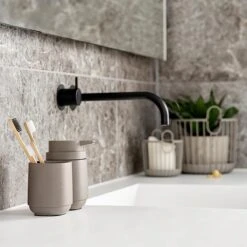 Zone Denmark Time Zeepdispenser - Beton -Meubels Voor Thuis 9487620