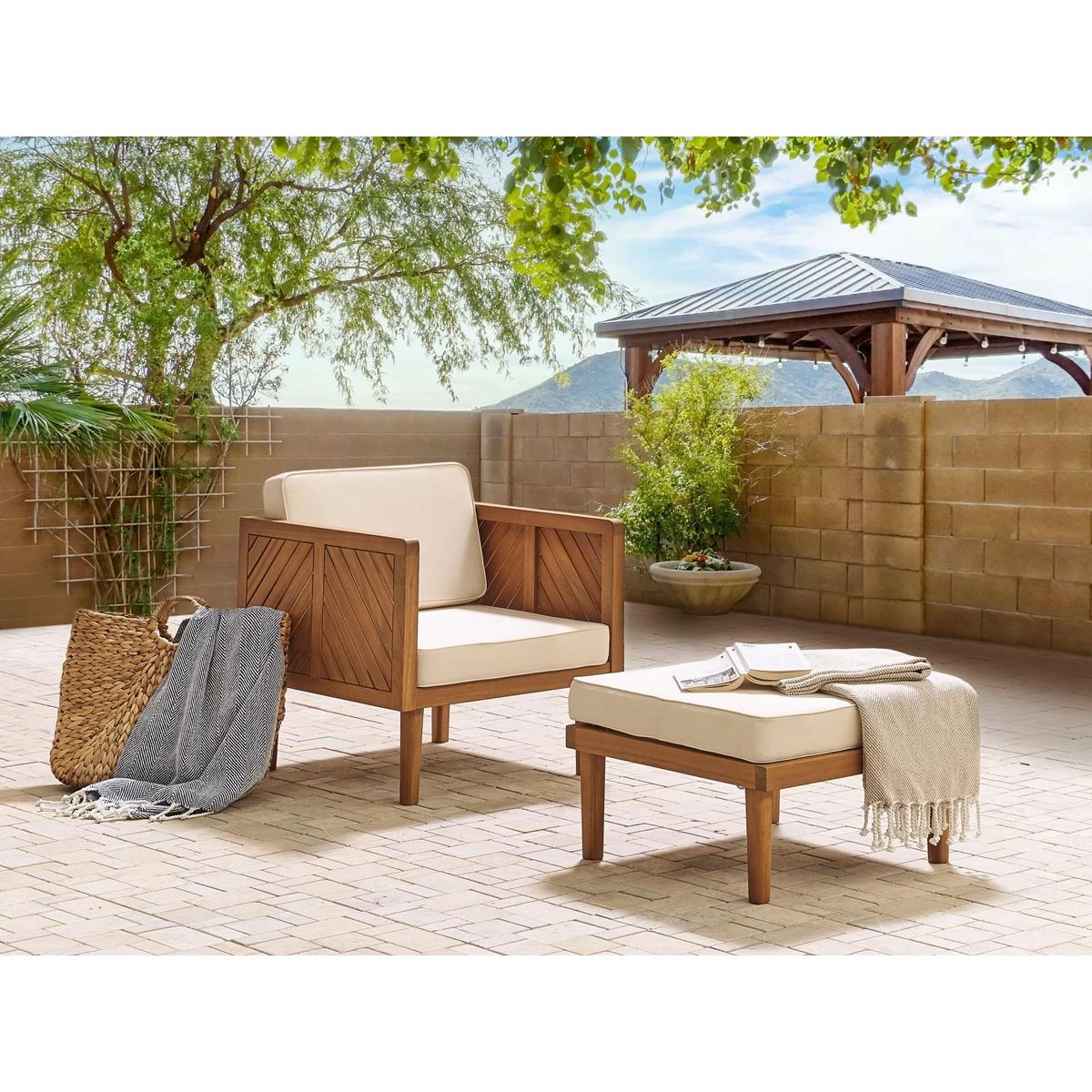 Beliani - BARATTI - Tuinstoel Met Ottomaan - Lichte Houtkleur|Wit 4 Beliani - BARATTI - Tuinstoel Met Ottomaan - Lichte Houtkleur|Wit - Afbeelding 2