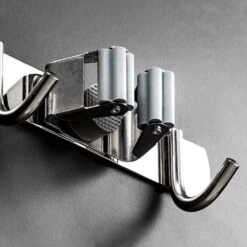 QUVIO Bezem Ophangsysteem - Grijs - L -Meubels Voor Thuis 9747554