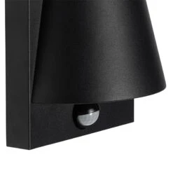 QAZQA Buiten Wandlamp Zwart IP44 Met Bewegingsmelder - Femke -Meubels Voor Thuis 9772740
