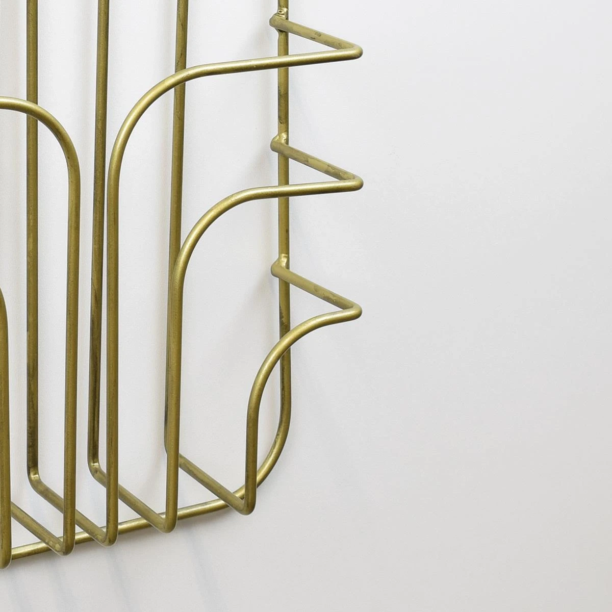 LOFT42 Rowan Large Tijdschriftenrek - Goud - Metaal 6 LOFT42 Rowan Large Tijdschriftenrek - Goud - Metaal - Afbeelding 4