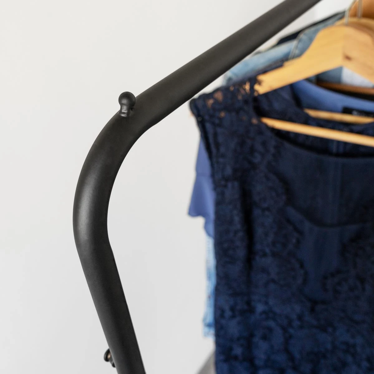 QUVIO Kledingrek Metaal - Zwart 9 QUVIO Kledingrek Metaal - Zwart - Afbeelding 7